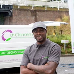 Autopoetsbedrijf Car-Cleaners.nl start als franchiseformule
